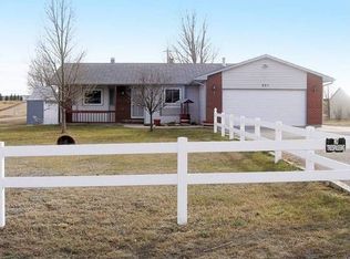 221 Kansas St, Cheyenne, WY 82009