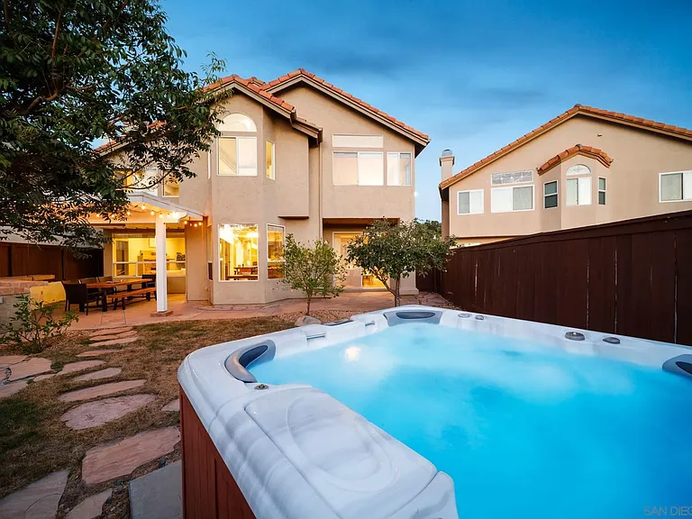 18106 Chieftain Ct — Photo 3