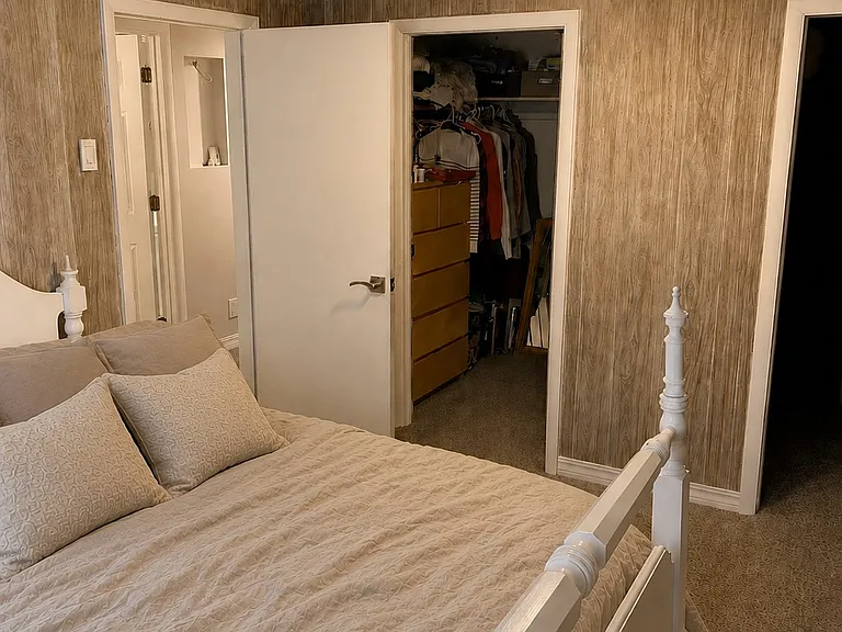 1246 Locust St — Photo 10