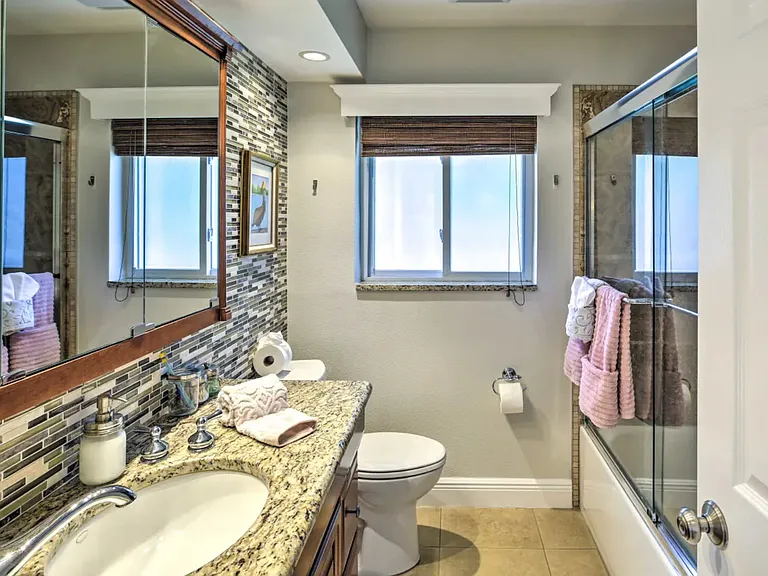 SW 5th Pl — Photo 10