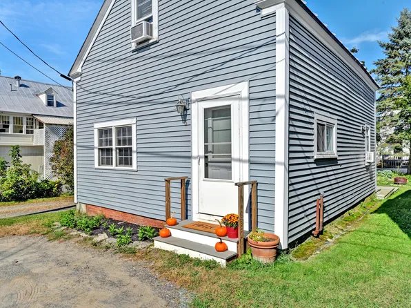 6 Maple Street, Vassalboro, ME 04989