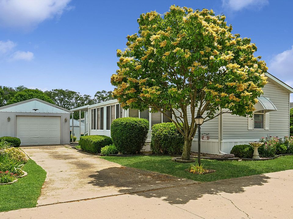 1st image of 203 Lynnwood Dr