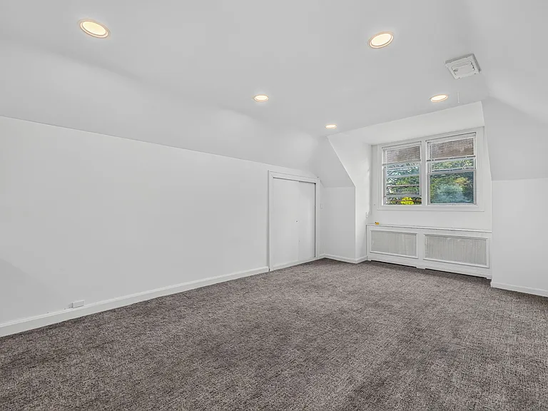 453 W 263rd St #3 — Photo 7