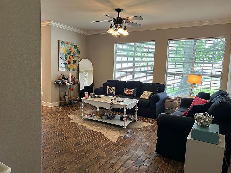 1st image of 710 E Boyd Dr APT 602