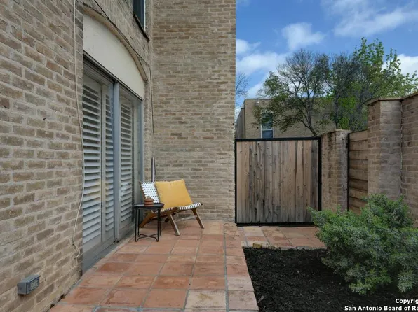 166 Elizabeth #G, San Antonio, TX 78209