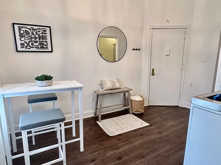 2418 Cambreleng Ave — Photo 17