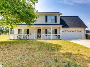 312 Mint Leaf Ct, Fountain Inn, SC 29644