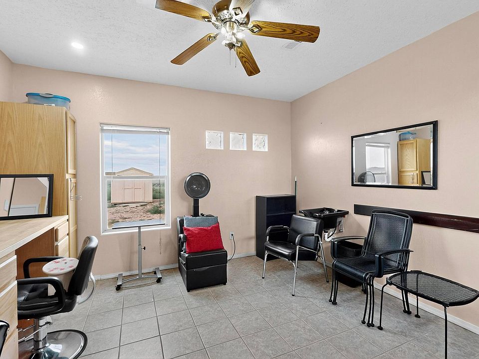 1st image of 4013 Huron Dr NE