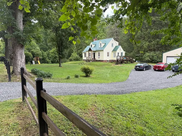 4726 Wv Highway 5 E, Glenville, WV 26351