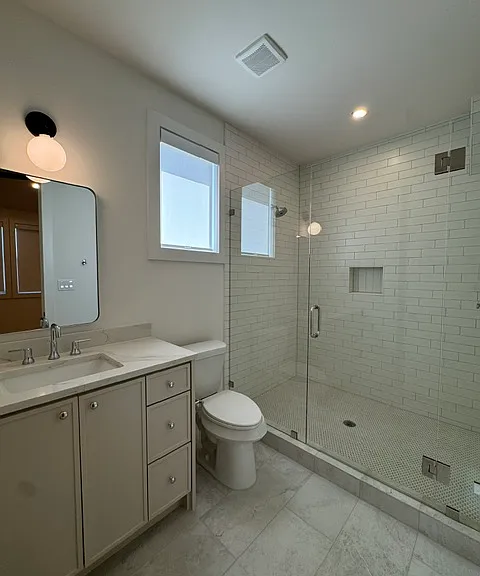 4th bedroom bathroom