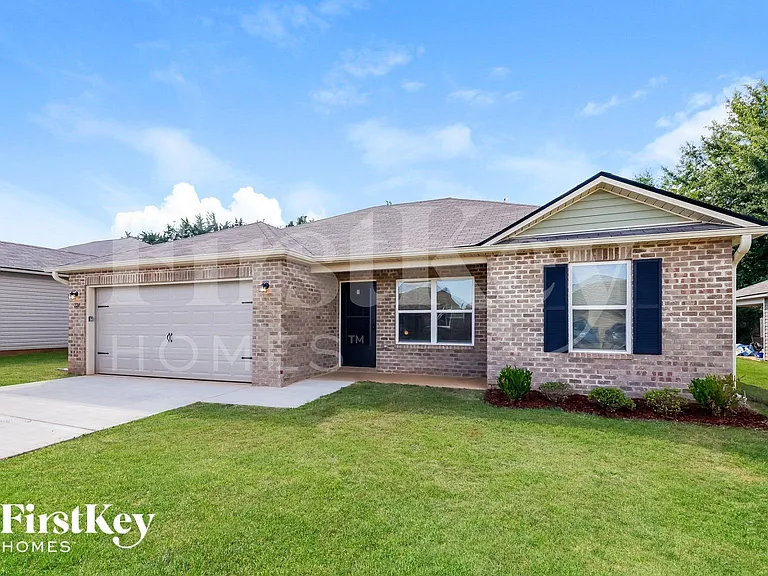 224 Cambridge Park Dr — Photo 2
