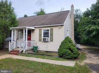 121 Cape May Ave, Thorofare, NJ 08086
