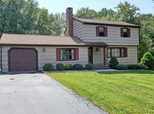 53 Harvester Rd, Monroe, CT 06468