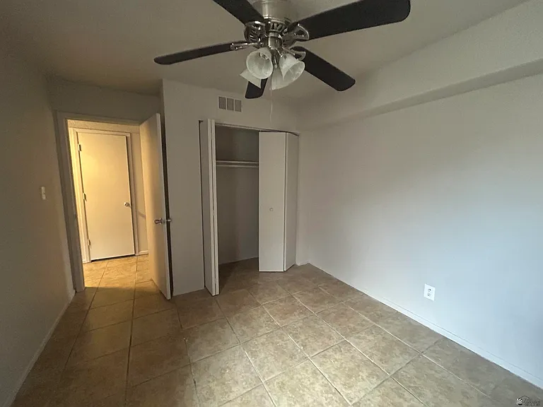 143 W 27th Pl — Photo 6
