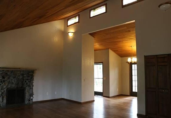 5th image of 1256 NW Drift Ln