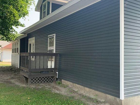 2nd image of 928 W Neely Ave