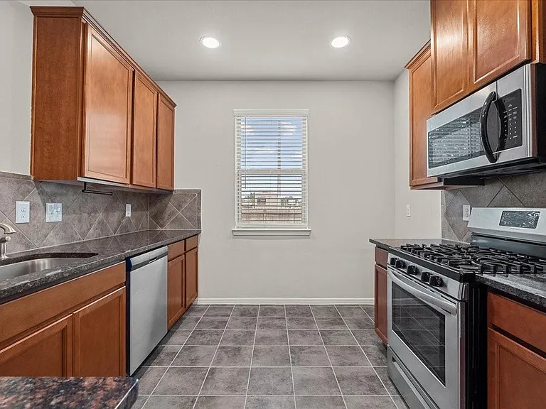 4114 W Bayou Maison Cir — Photo 10
