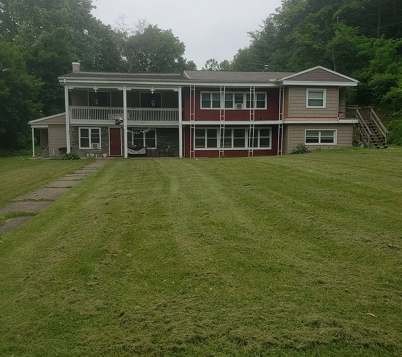 1850 Hays Ln