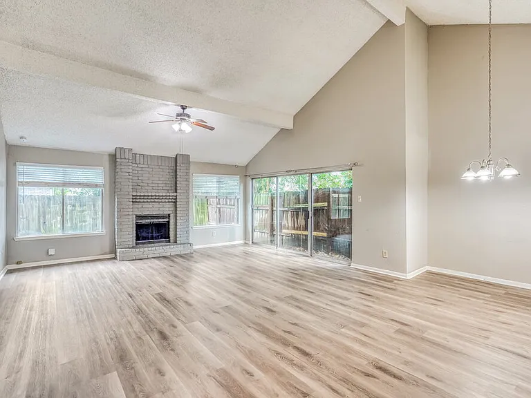 12723 Ashford Knoll Dr — Photo 4