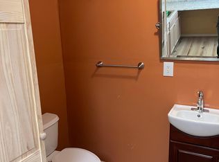 67 Dayton St, Springfield, MA 01118