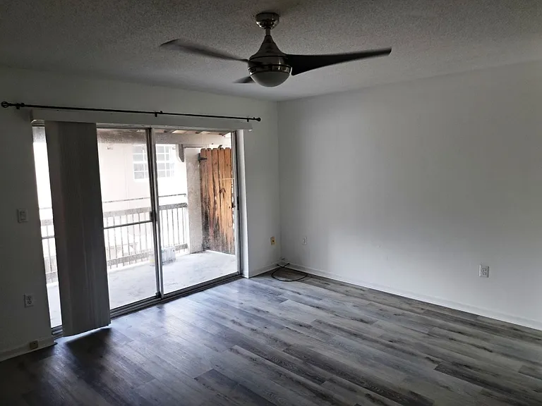 6026 1st Ave S #10 — Photo 3