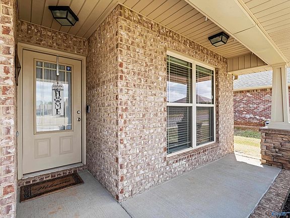 3rd image of 15598 Coach House Ct NW