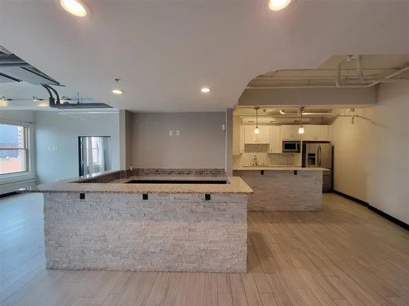 219 Central Ave NW Suite 301, Albuquerque, NM 87102