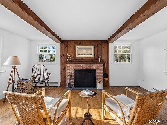 3rd image of 105 Old North Road