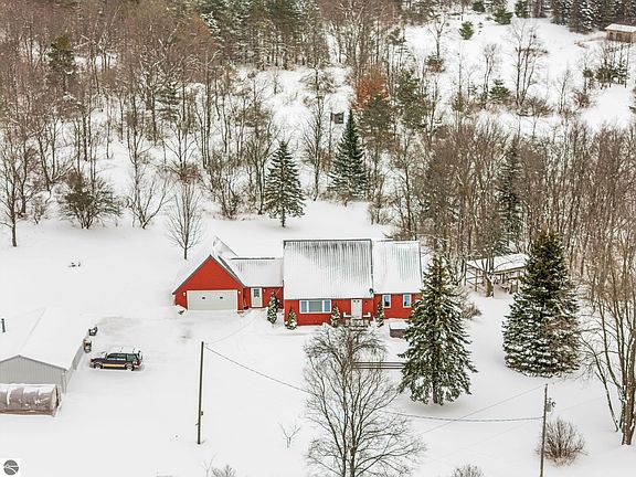 4th image of 10778 Hibma Rd