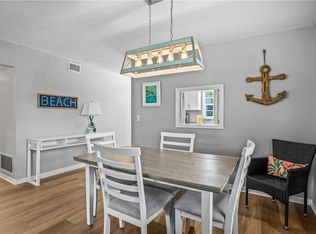 900 Jasmine Ln APT 6B, Vero Beach, FL 32963