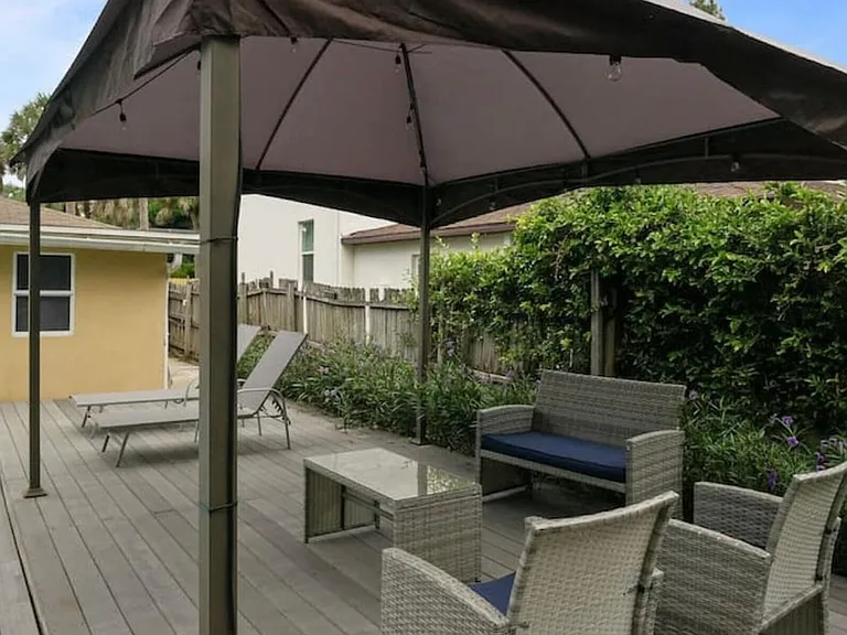 1516 S Trask St — Photo 30