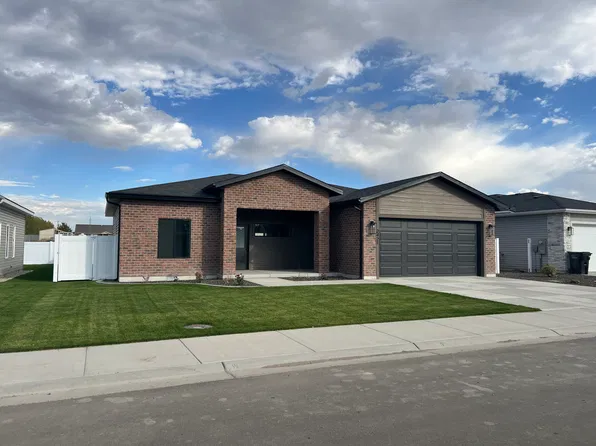 2421 Bristol Ave, Burley, ID 83318