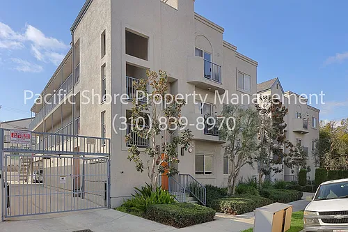 Las Colinas Apartments Photo 1