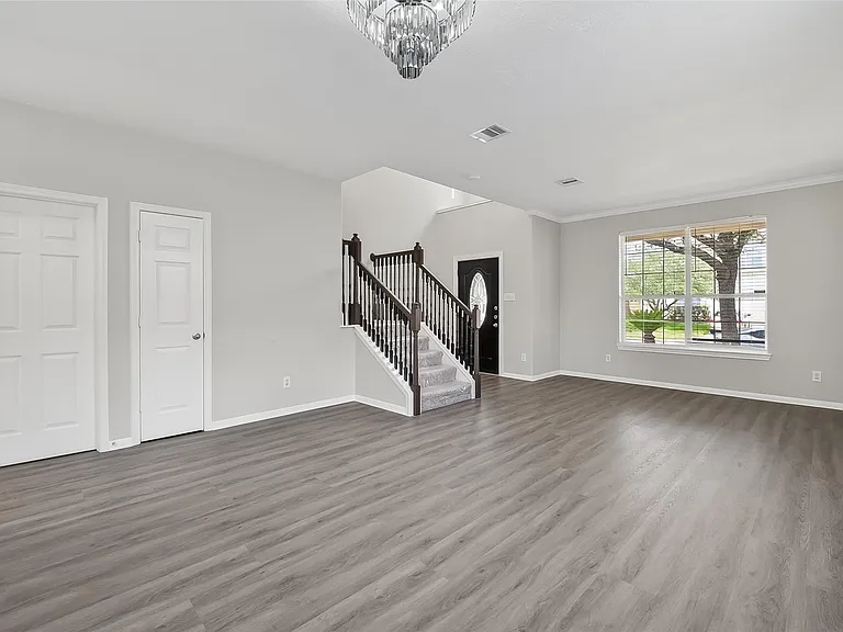 16311 Yabbie Dr — Photo 5