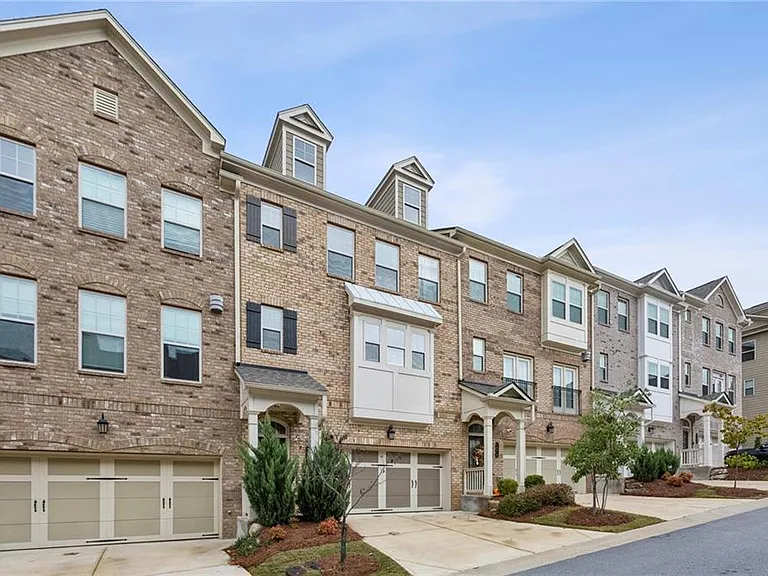 1368 Live Oak Ln — Photo 22