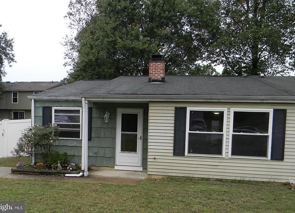 1st image of 1358 Jamestown Dr