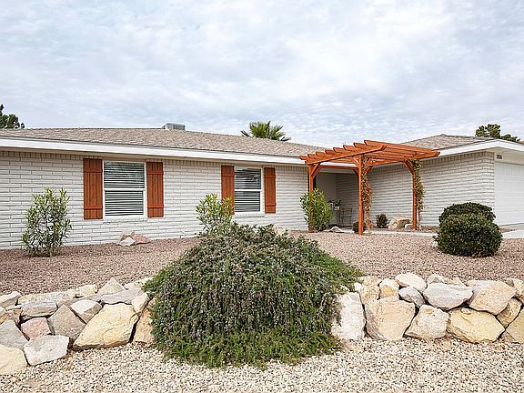 3rd image of 1806 Salinas Dr