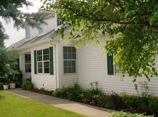 843 Holly Oak Ln, Aurora, OH 44202