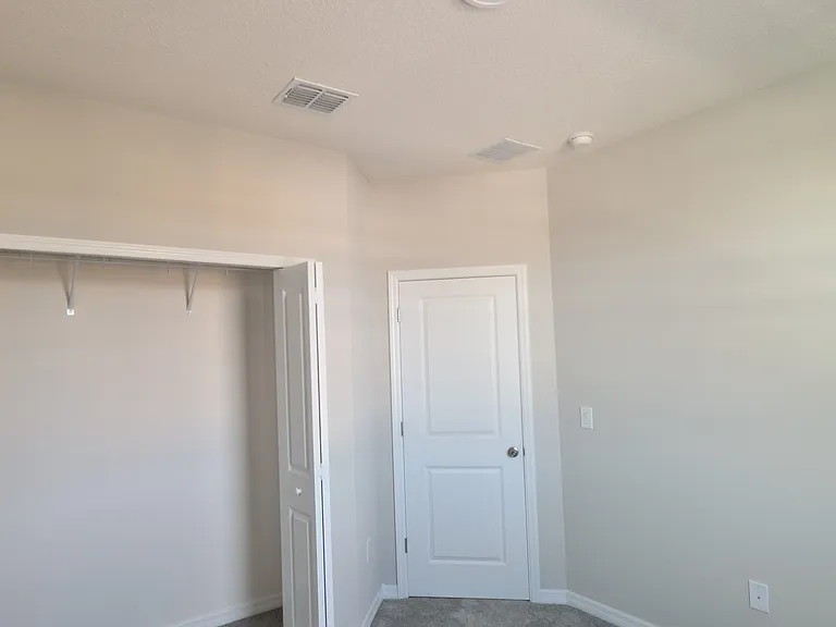12184 Plumpton Dr — Photo 23