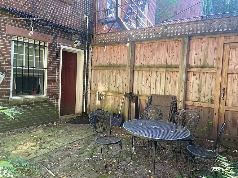 17 Phillips St #1 — Photo 5