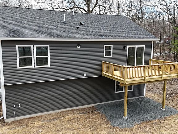 4th image of 104 Sunfish Rd