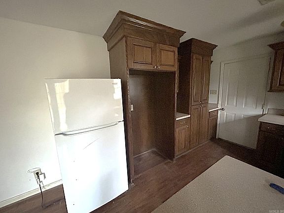 4th image of 26 Dellwood Dr