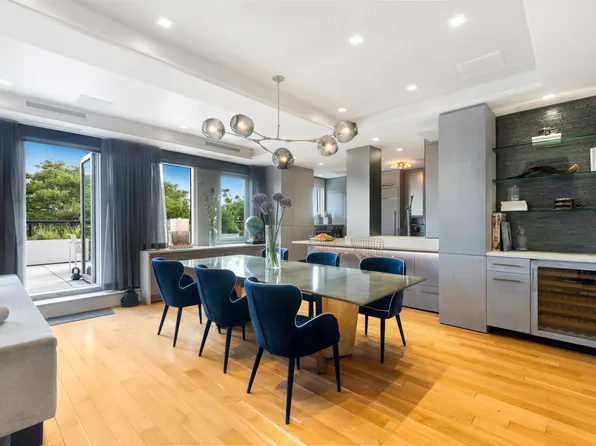 291 Union Street image 1 of 18