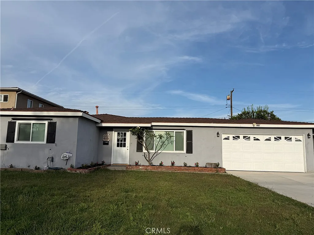 Building Photo - 4658 N Midsite Ave