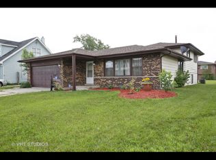 4131 Indian Hill Dr, Country Club Hills, IL