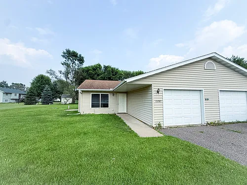 13289 39th Ave N Photo 1