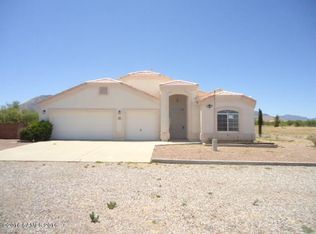 9484 S Starwren Cir, Hereford, AZ 85615
