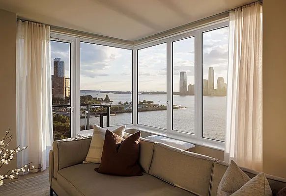 1st image of 450 Washington St #1402