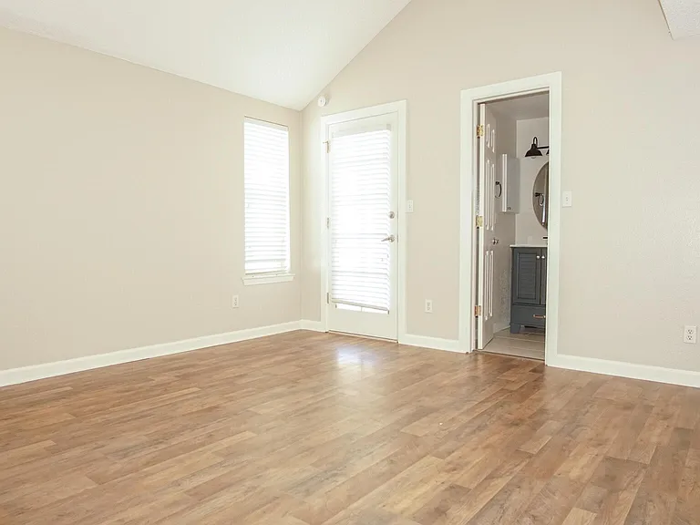2008 Rogelio Ave — Photo 17