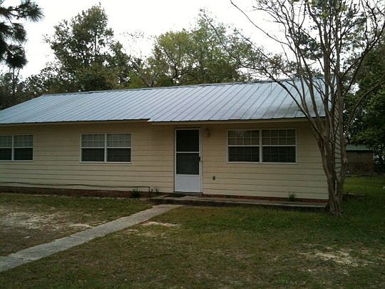 2nd image of 747 Meadow Cir